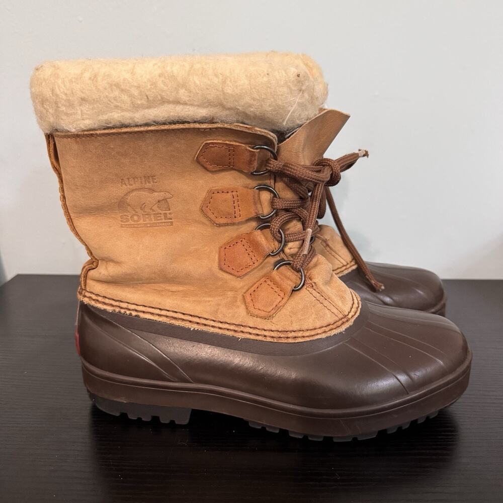 Women's Sorel Alpine Hand Crafted Boots Made in Canada Leather Upper Size 9